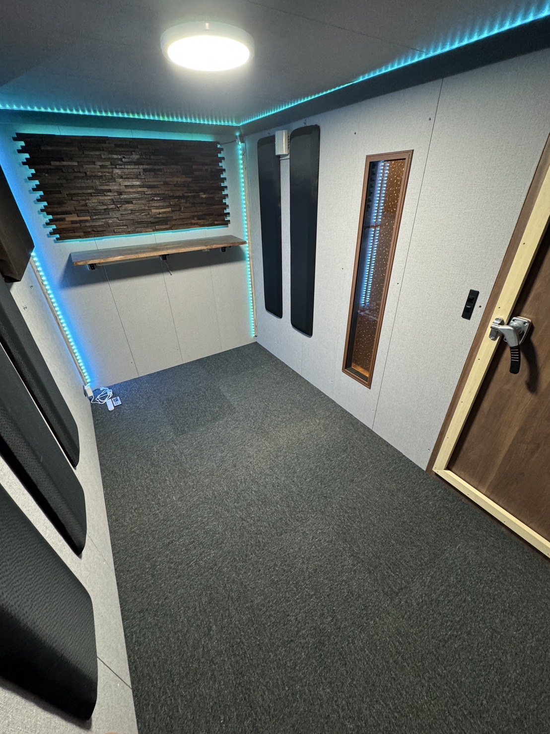 sb-interior-led.jpg